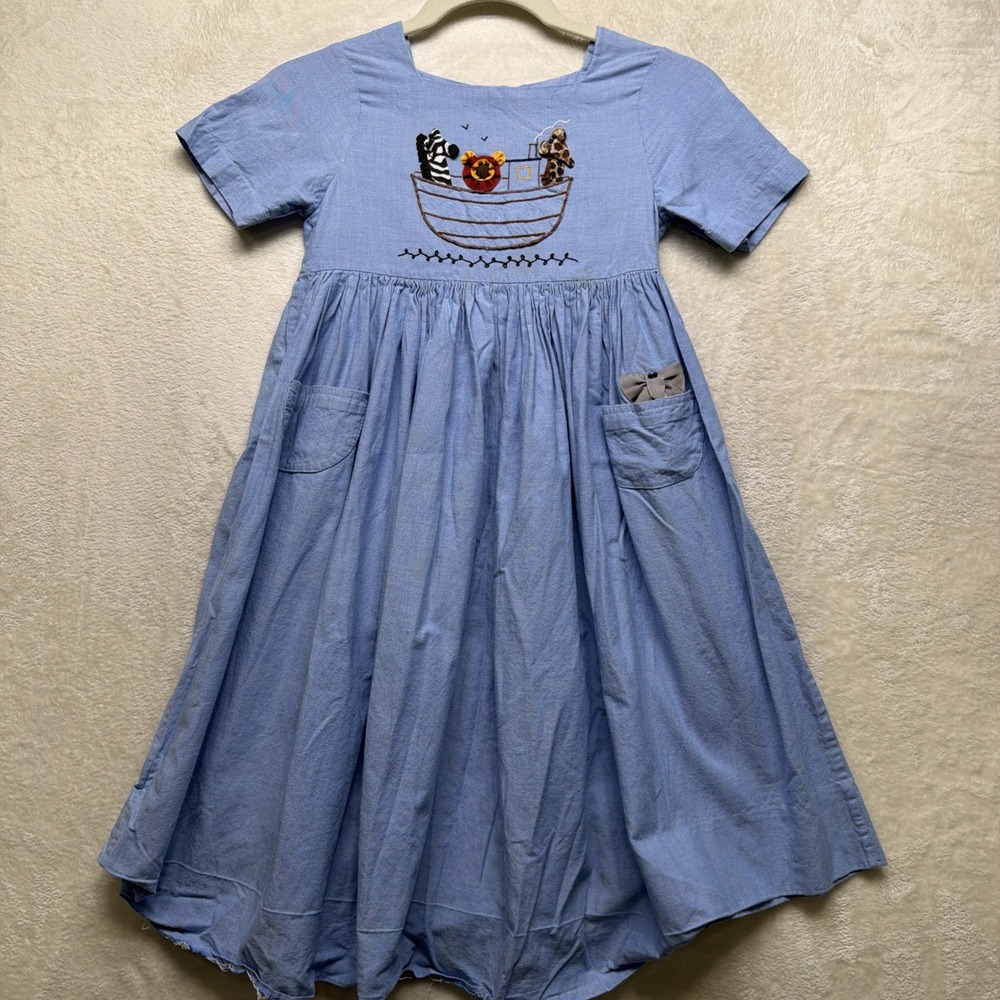Vintage Strasburg Heirloom Noahs Ark Smocked Dress Girls 6X Blue Animals